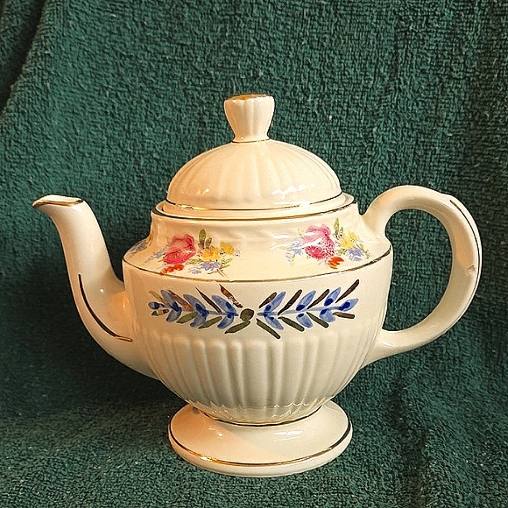 Ceramic Tea Pot